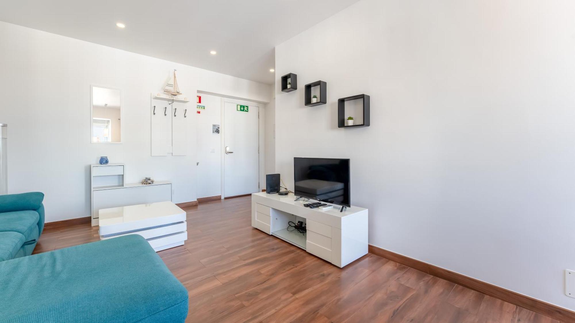 Serene Blue 1 Bdr Flat With Balcony By Lovelystay Portimao Exterior photo