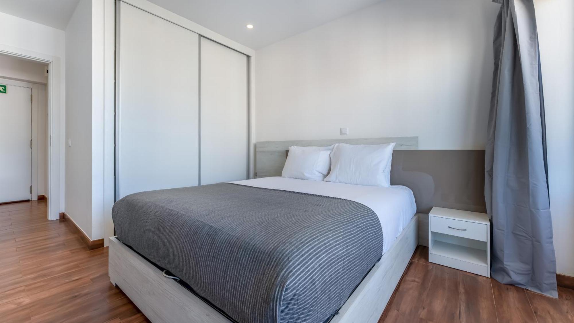 Serene Blue 1 Bdr Flat With Balcony By Lovelystay Portimao Exterior photo