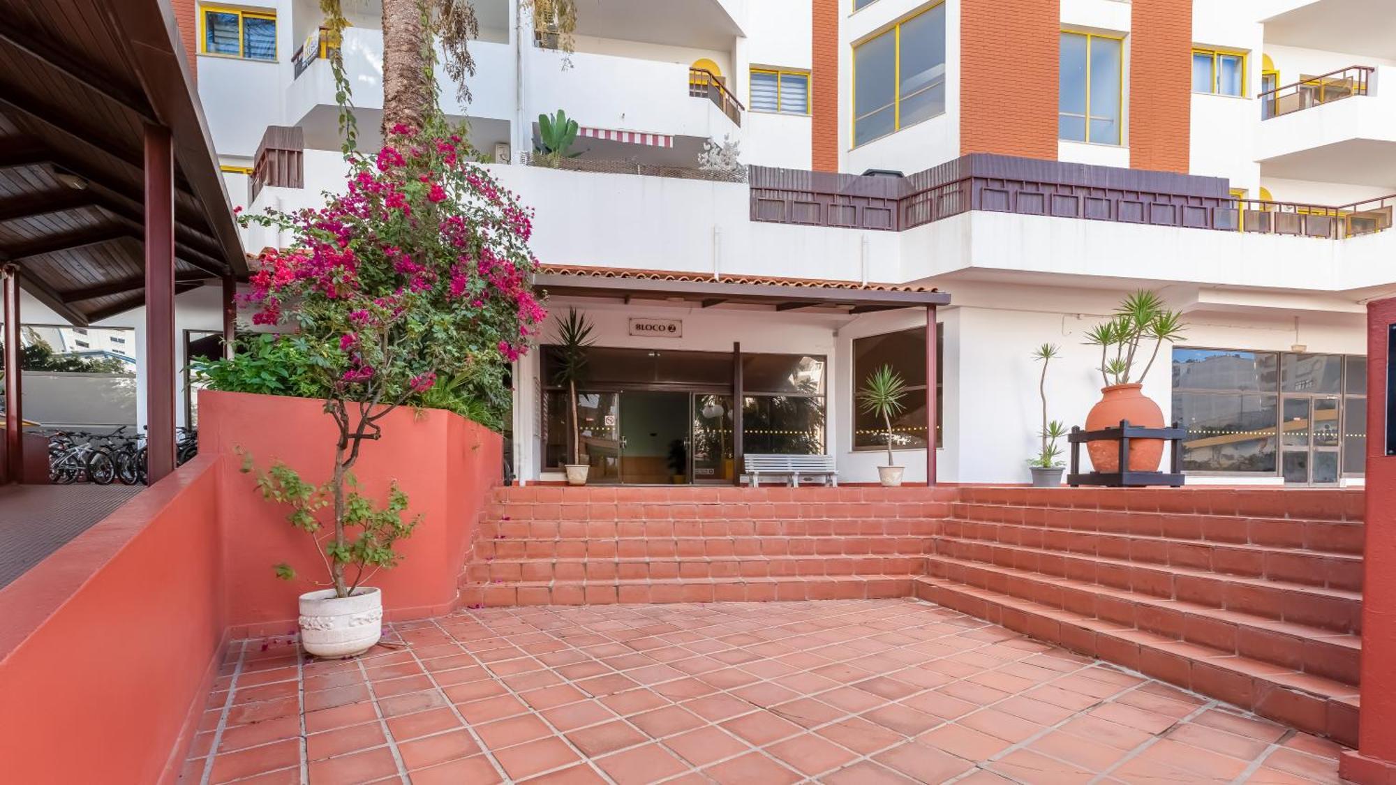 Serene Blue 1 Bdr Flat With Balcony By Lovelystay Portimao Exterior photo